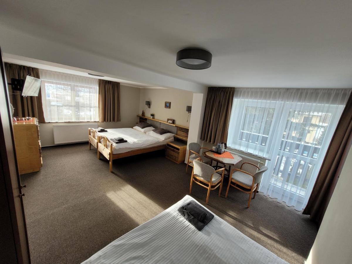 Hotel Stary Mlyn Єсеник Екстер'єр фото