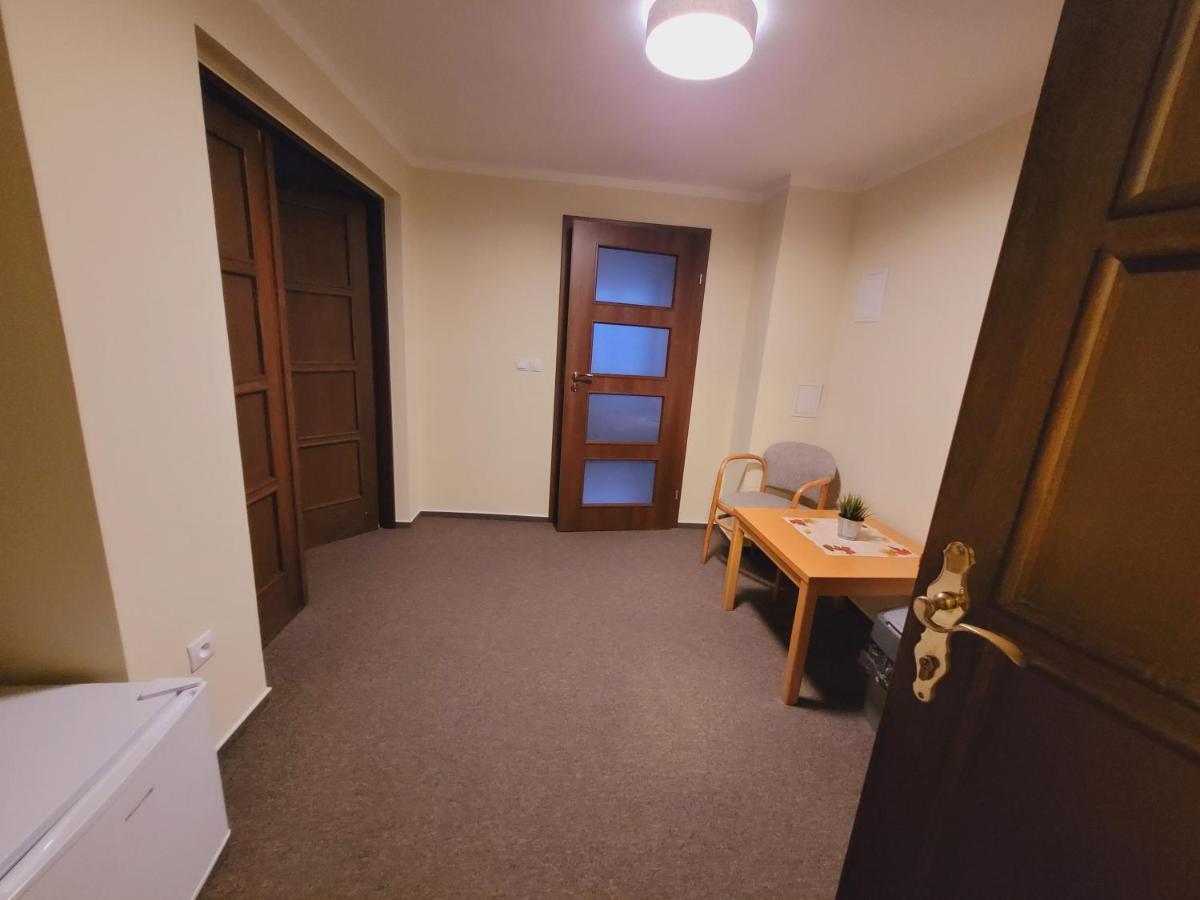 Hotel Stary Mlyn Єсеник Екстер'єр фото
