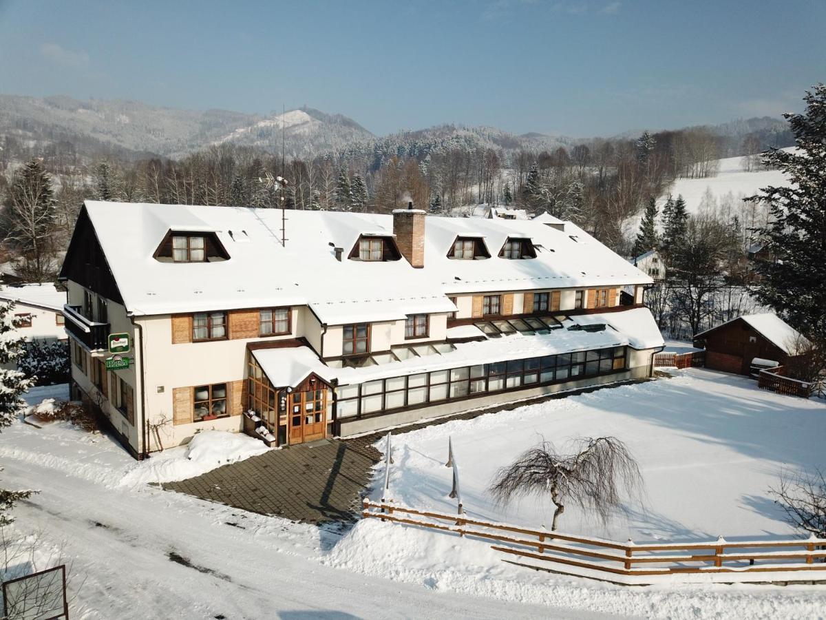 Hotel Stary Mlyn Єсеник Екстер'єр фото