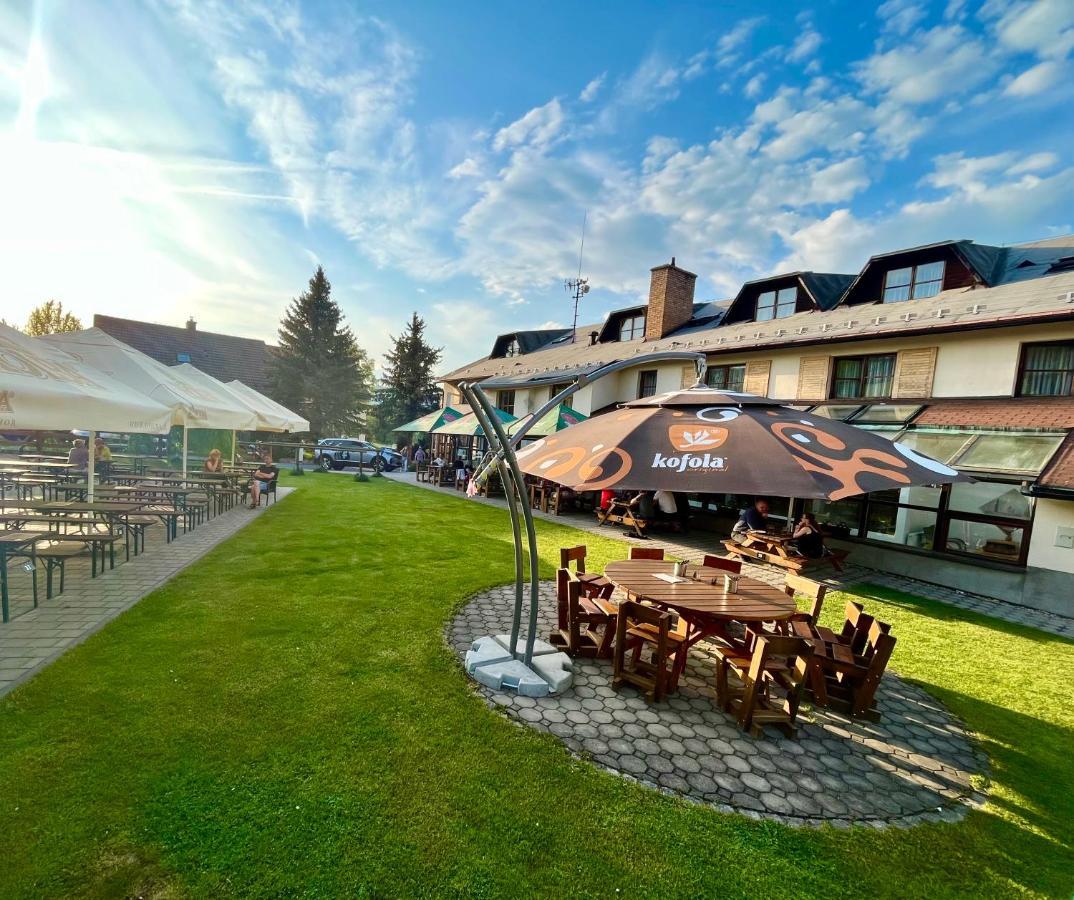 Hotel Stary Mlyn Єсеник Екстер'єр фото